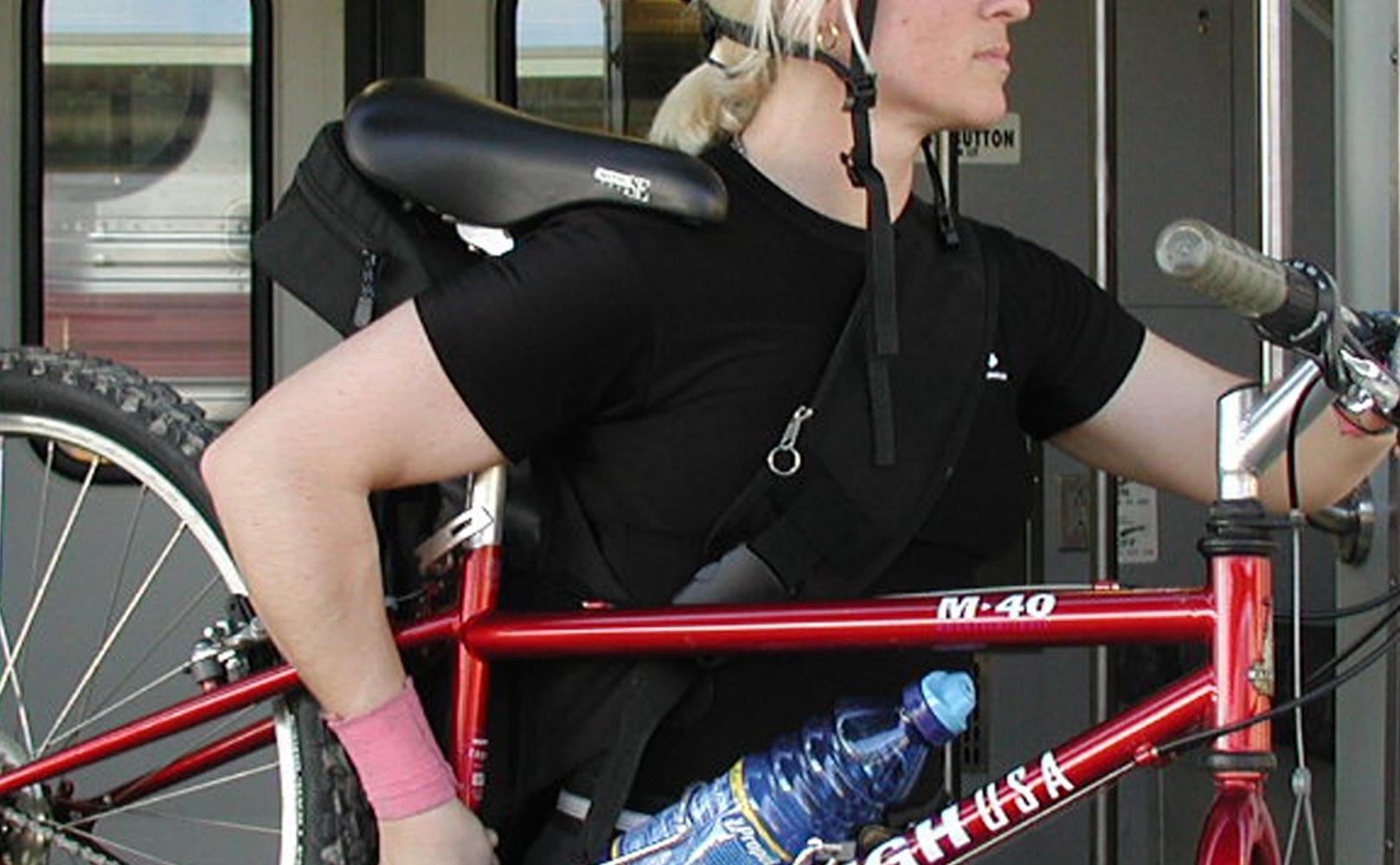 Bike Car Female Unloading 